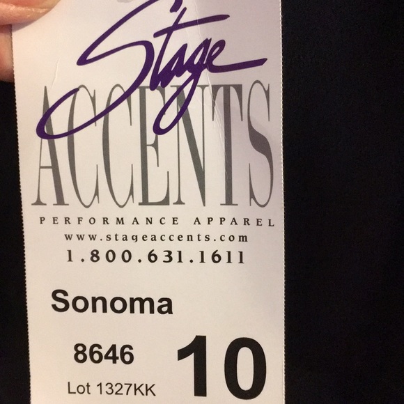 Dress - Picture 7 of 7